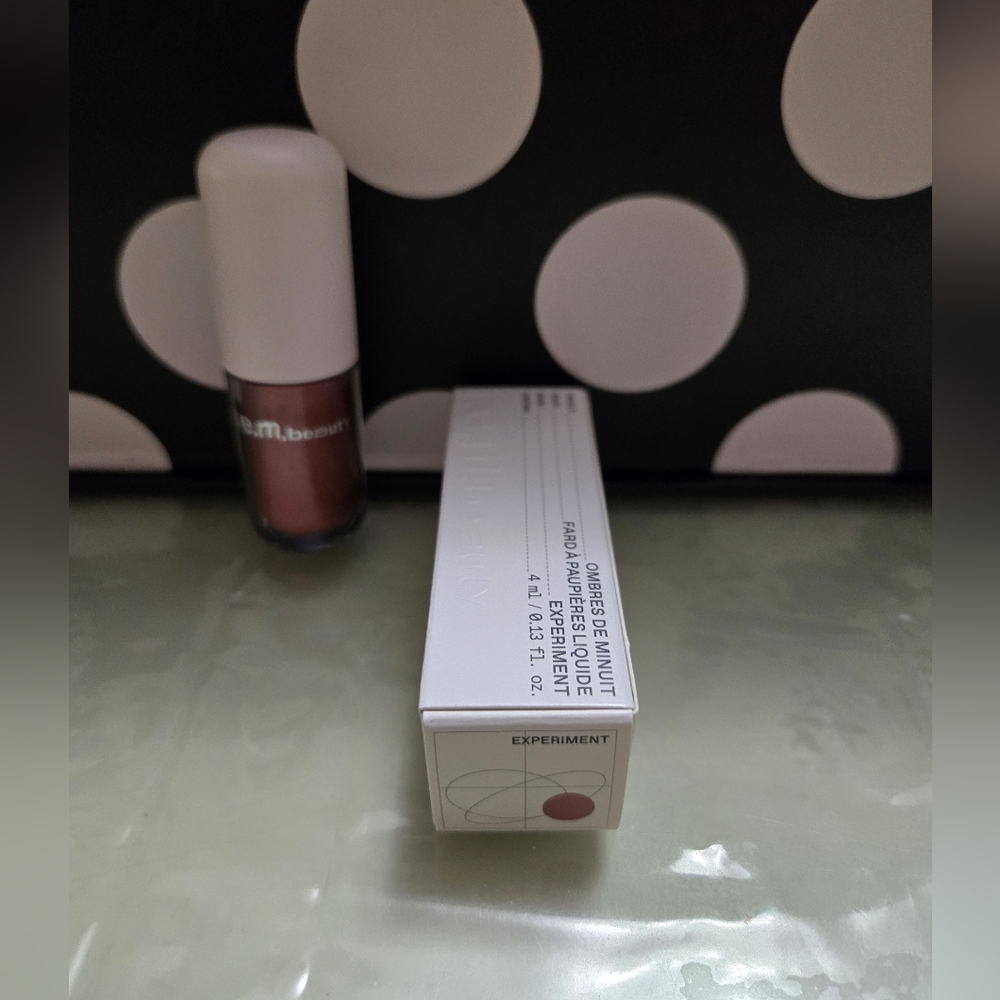 2/$25✨️R.E.M Shadow✨️ - Picture 3 of 4
